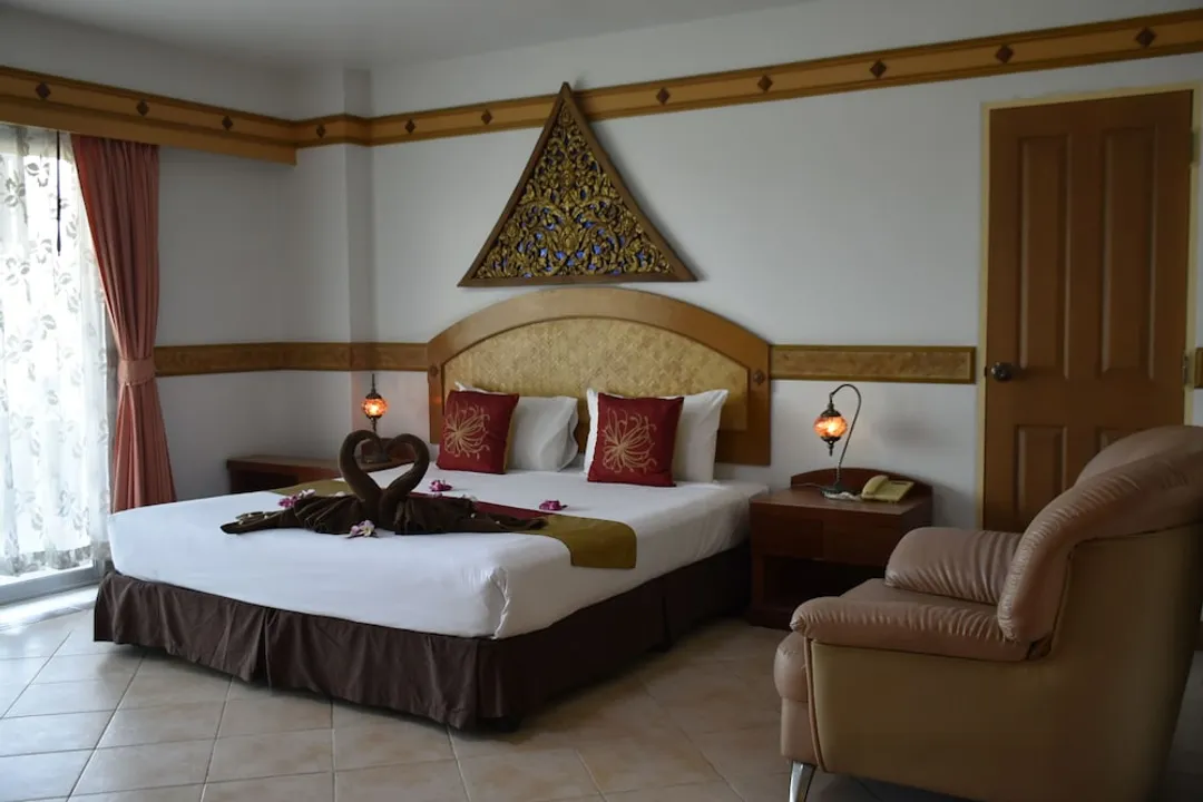 Diana Garden Resort & Lodge-Deluxe Room-16
