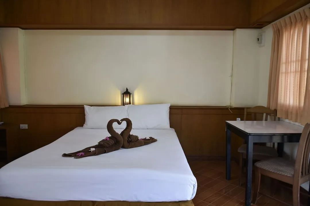 Diana Garden Resort & Lodge-Standard Room-11