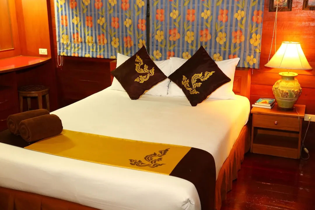 Diana Garden Resort & Lodge-Bungalow (Thai House)-8