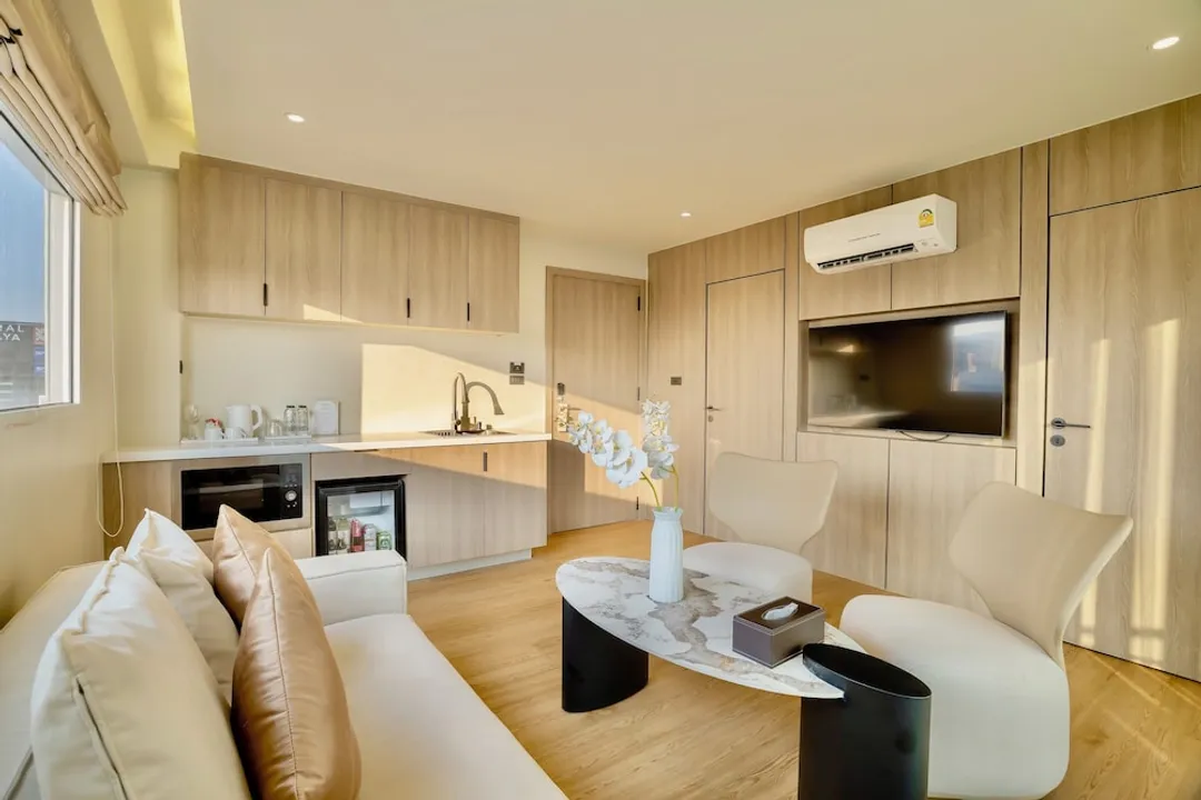 The One Hotel Bay Breeze Pattaya-Sea View Suite Double Bed-1