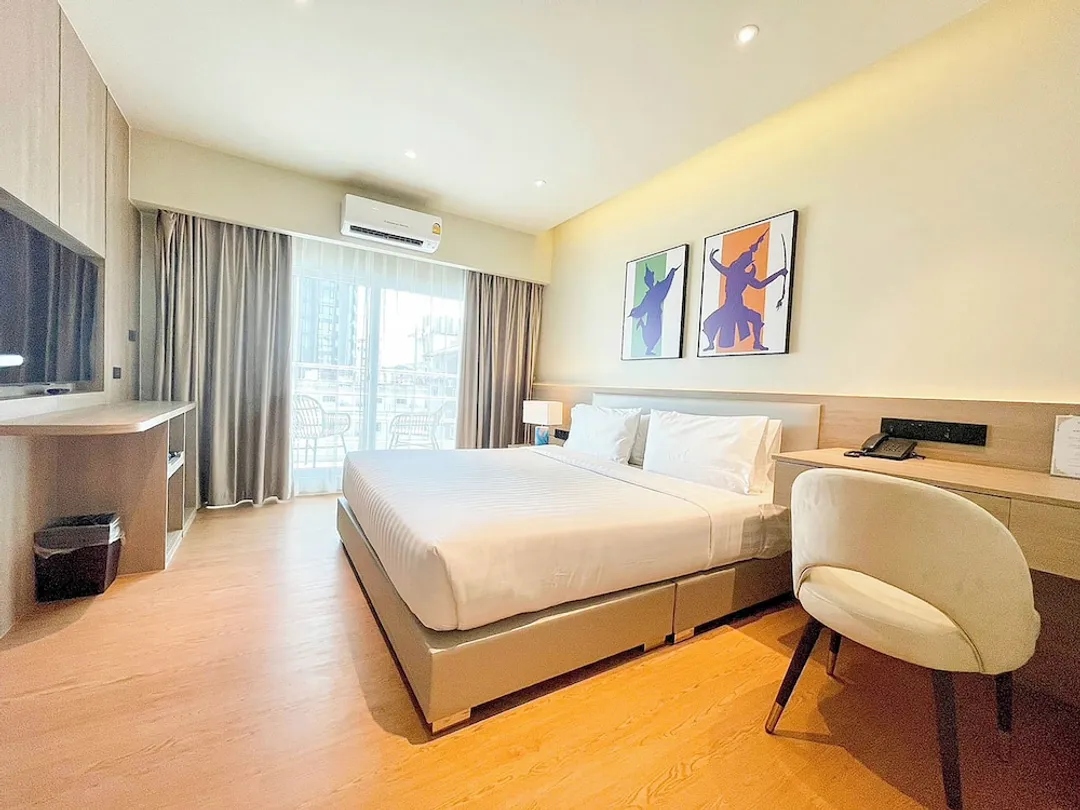 The One Hotel Bay Breeze Pattaya-Deluxe with Balcony-13