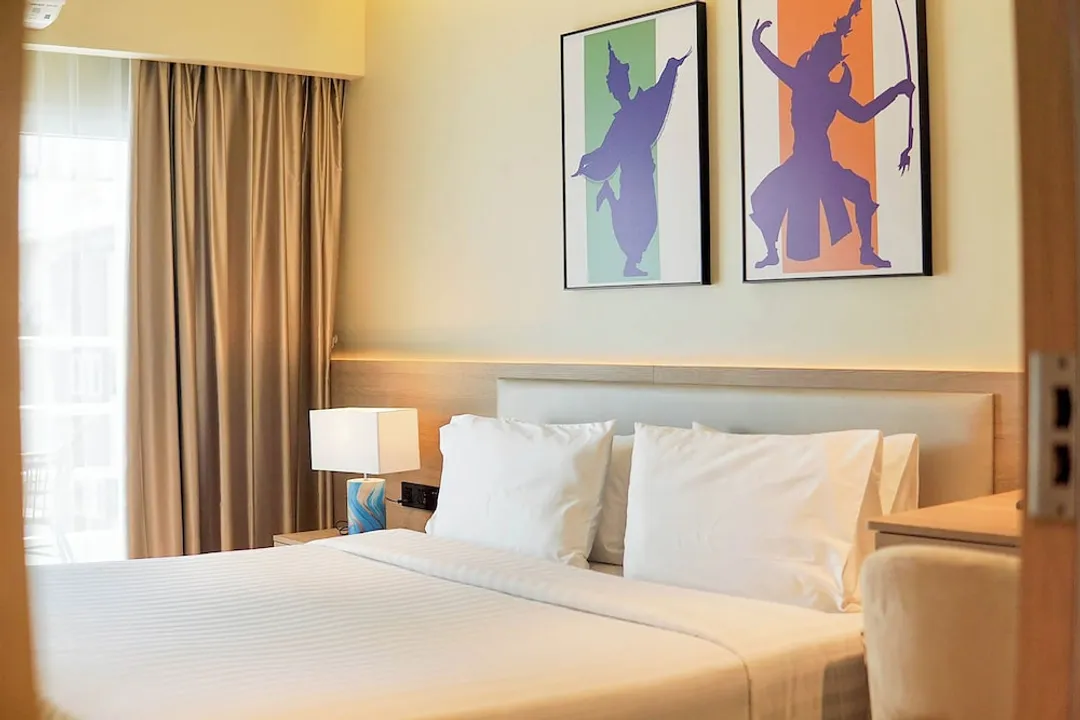 The One Hotel Bay Breeze Pattaya-Deluxe with Balcony-14