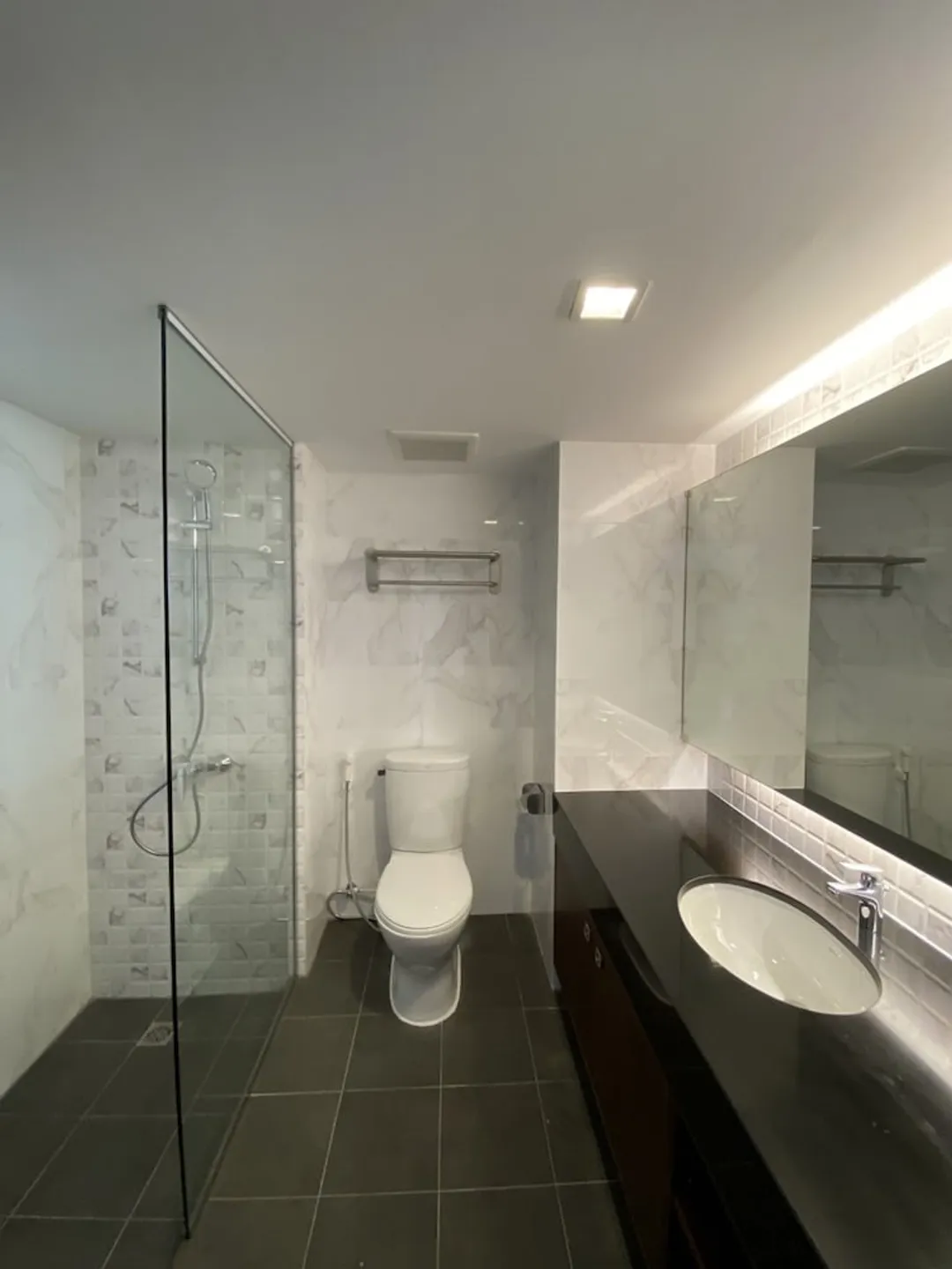 The One Hotel Bay Breeze Pattaya-Superior Triple-9