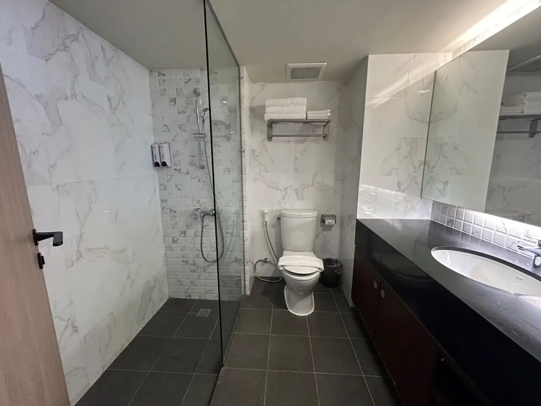 The One Hotel Bay Breeze Pattaya-Superior Triple-3