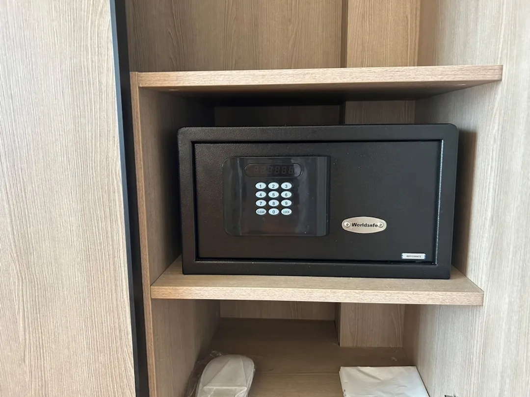 The One Hotel Bay Breeze Pattaya-Junior Suite-1