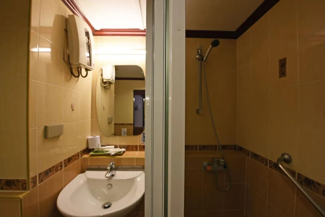 曼谷馬來西亞飯店-Deluxe Twin Room, Pool View-5