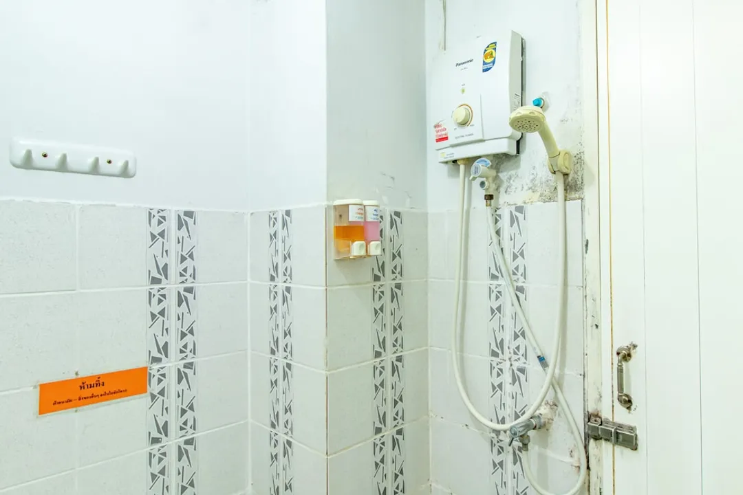 曼谷莲区丽思奇住宅酒店-标准房-11