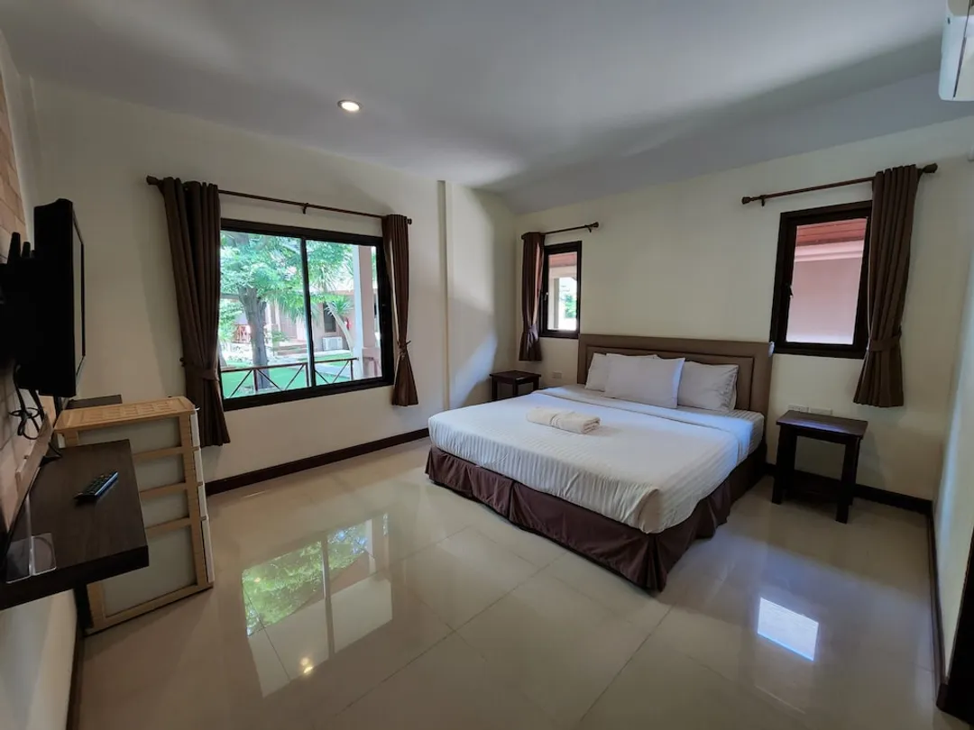 拉爾渡假飯店-Bungalow 2 Bedrooms with Living Room (4 Adults)-7