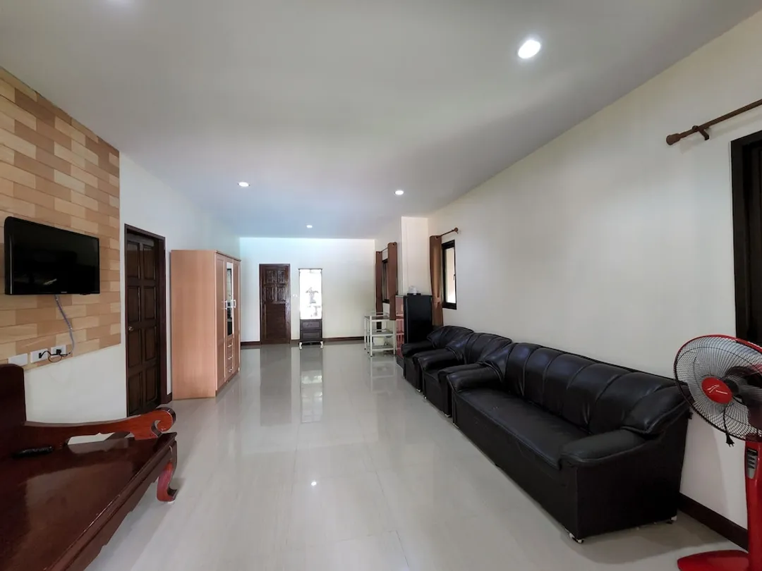 拉爾渡假飯店-Bungalow 2 Bedrooms with Living Room (4 Adults)-5