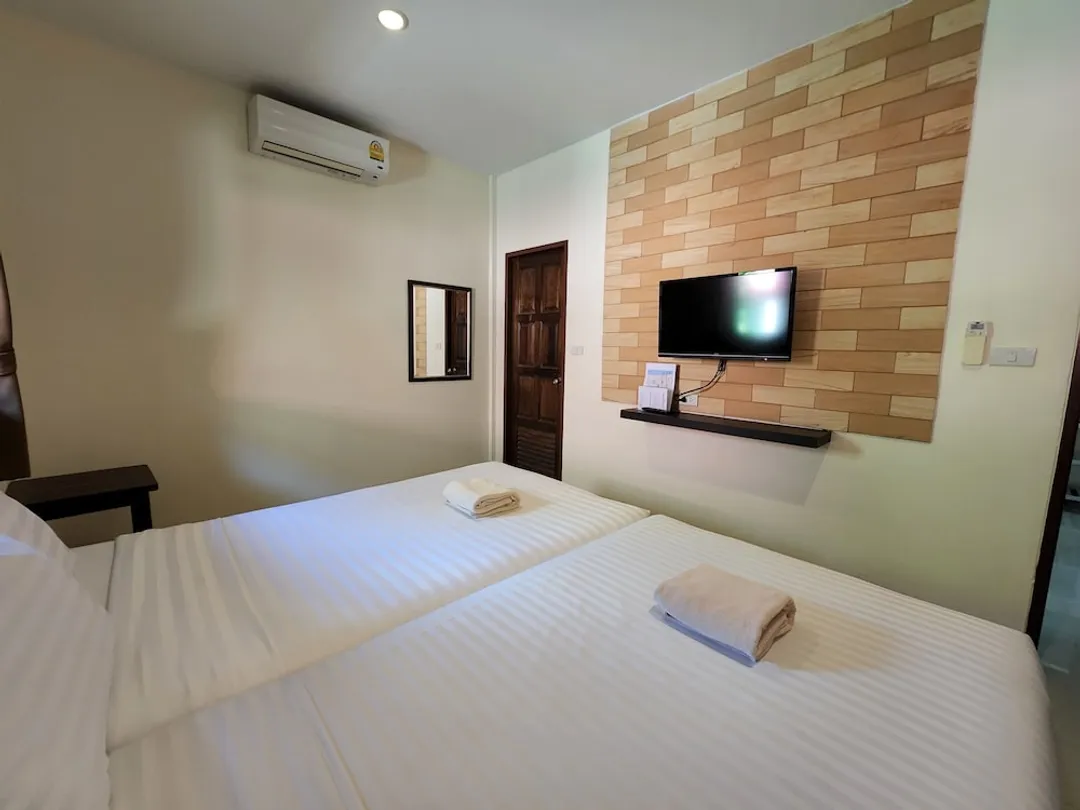 拉爾渡假飯店-Bungalow 2 Bedrooms with Living Room (4 Adults)-4