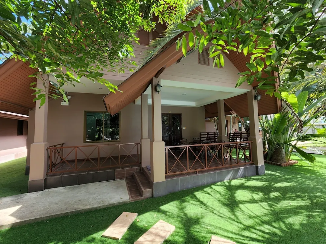 拉爾渡假飯店-Bungalow 2 Bedrooms with Living Room (4 Adults)-1