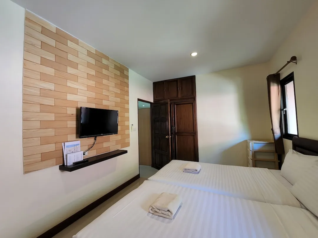 拉爾渡假飯店-Bungalow 2 Bedrooms with Living Room (4 Adults)-3