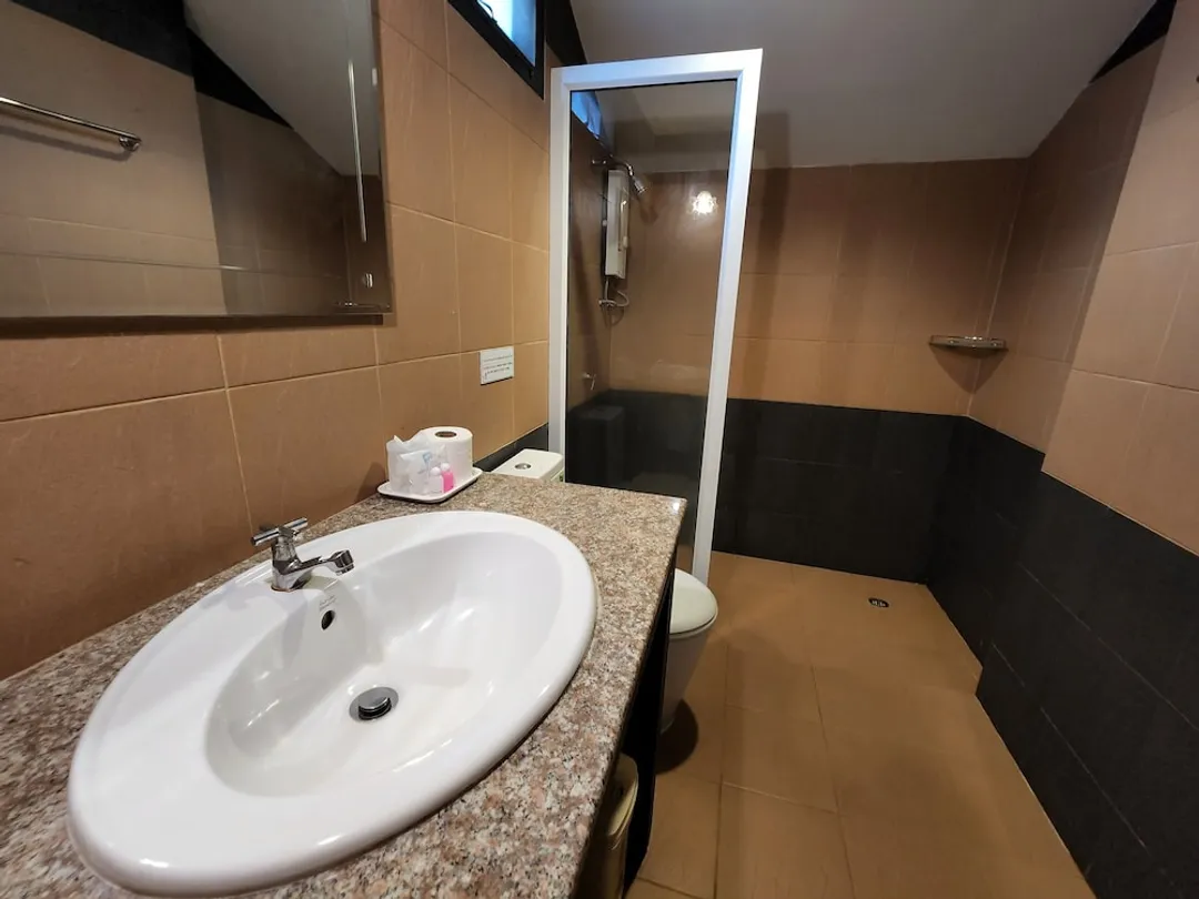 拉爾渡假飯店-Bungalow 2 Bedroom no connecting door (4 Adults)-5