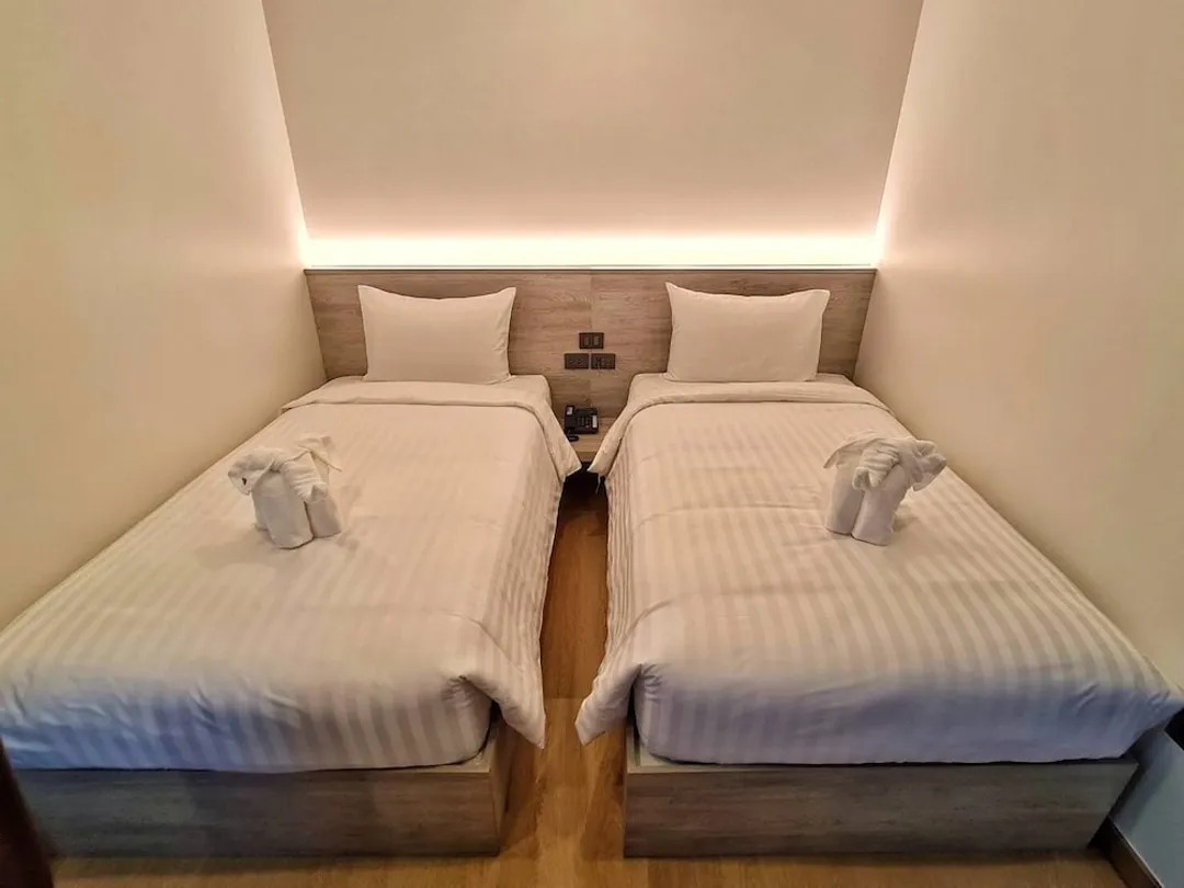 Thana Wisut Hotel-스탠다드 트윈룸-4