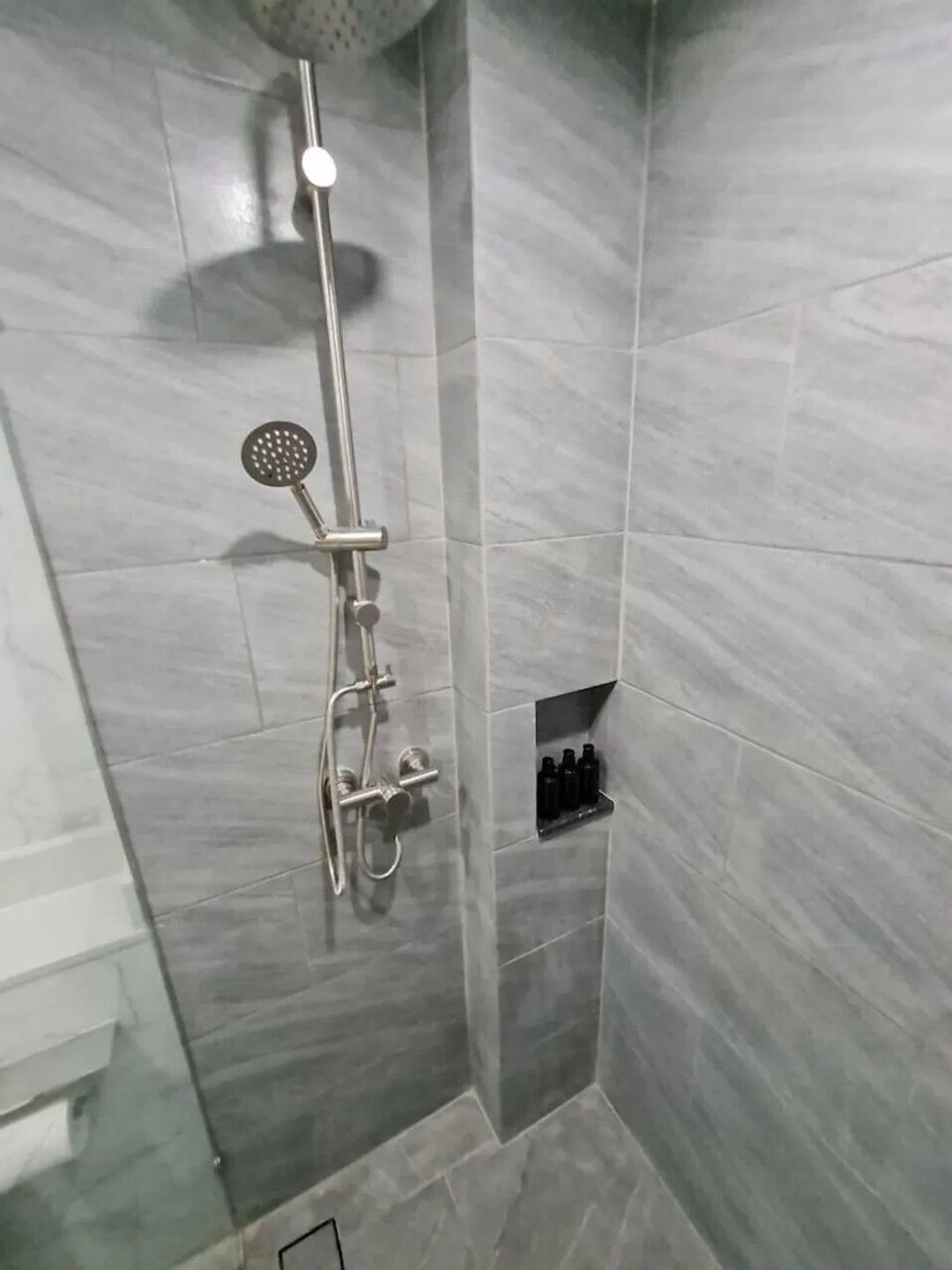 Thana Wisut Hotel-스탠다드 트윈룸-13