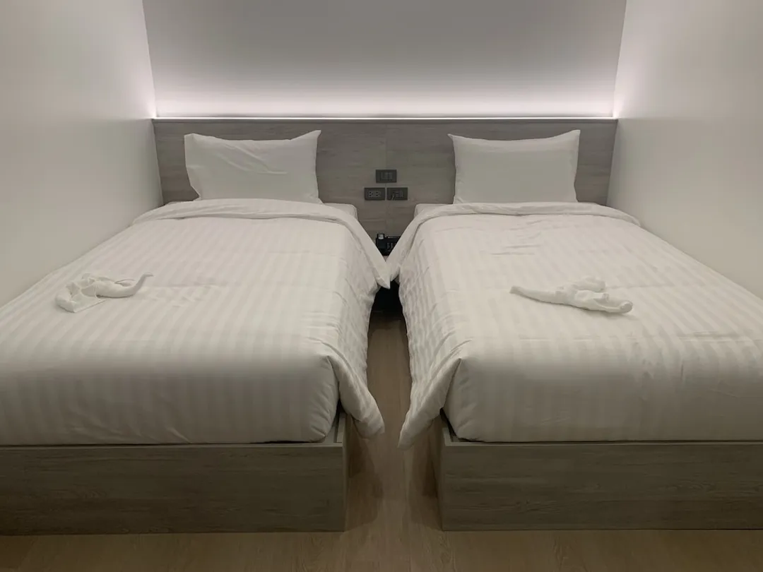 Thana Wisut Hotel-스탠다드 트윈룸-2