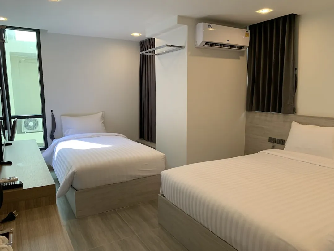 Thana Wisut Hotel-家庭三人房-1