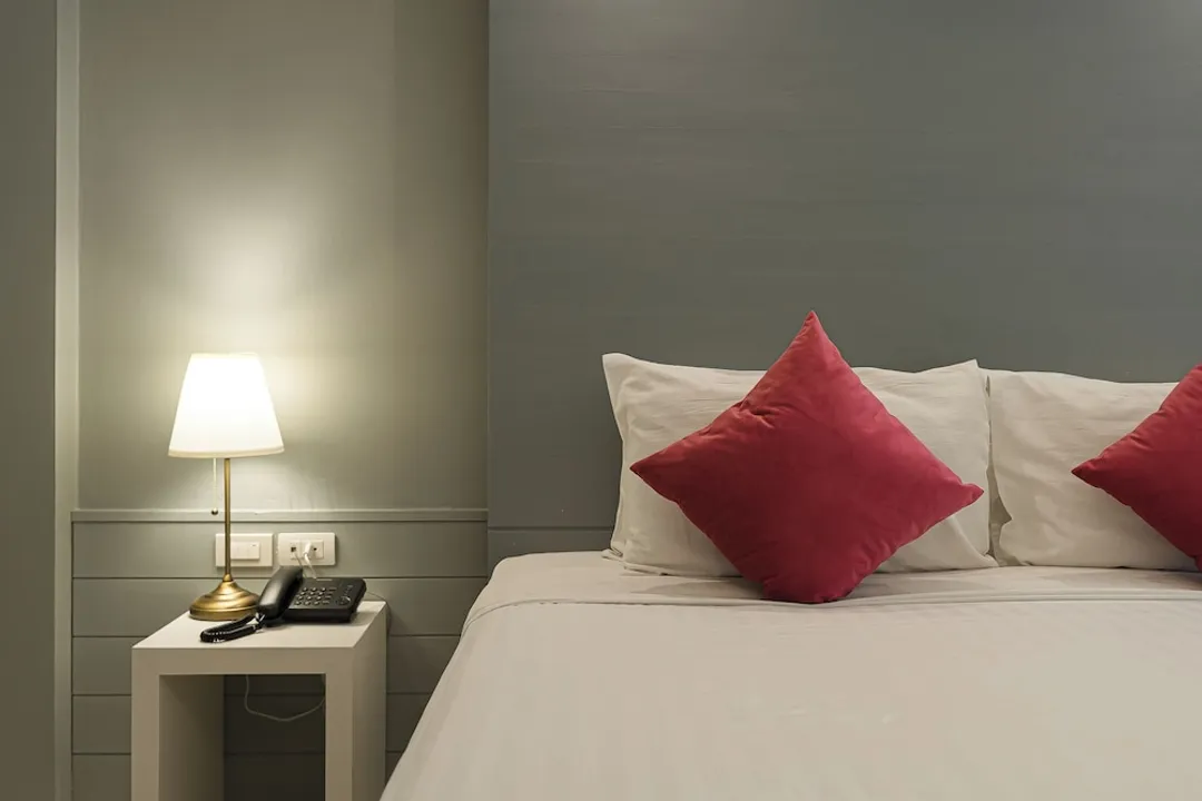 碧海華欣旅館-Deluxe balcony king bed-7