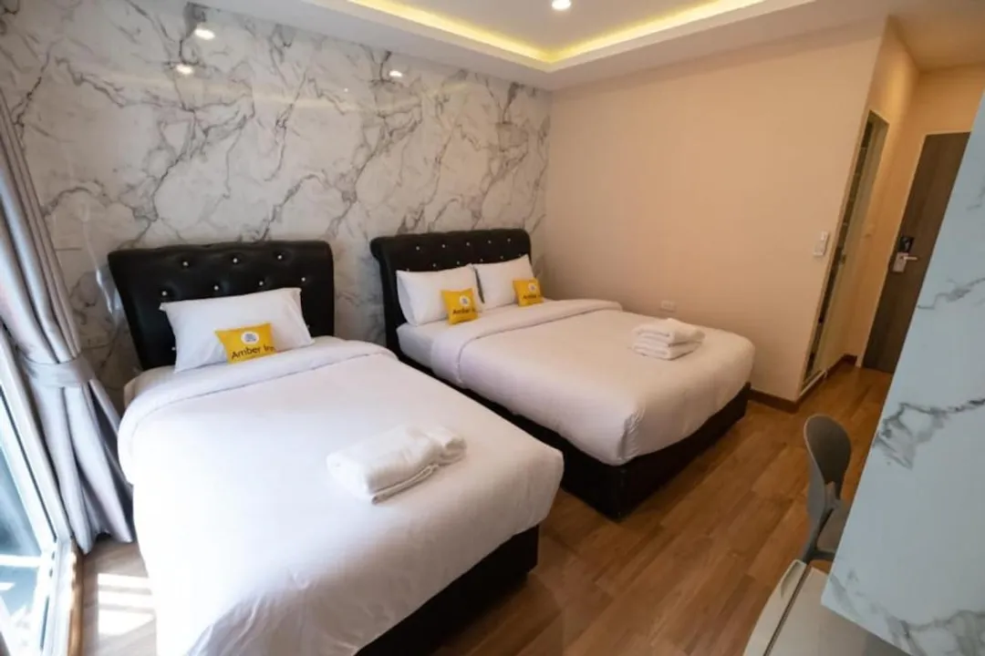 Amber Inn-Triple Room with Balcony-2