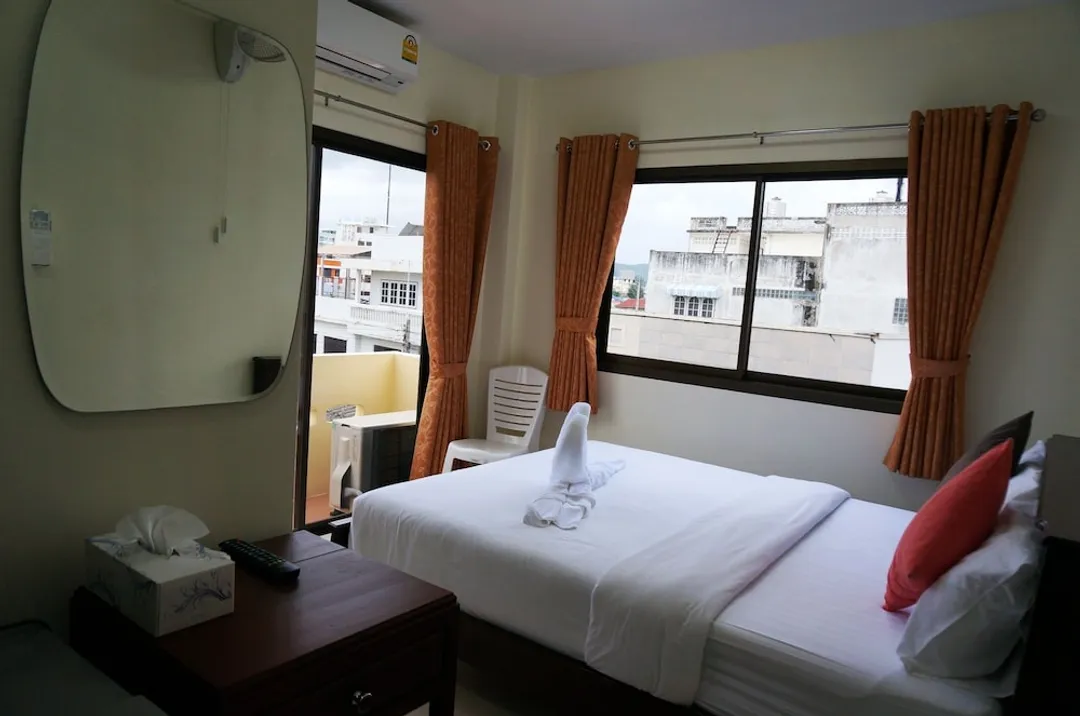 Baan Taweesuk-Superior Double Room-2