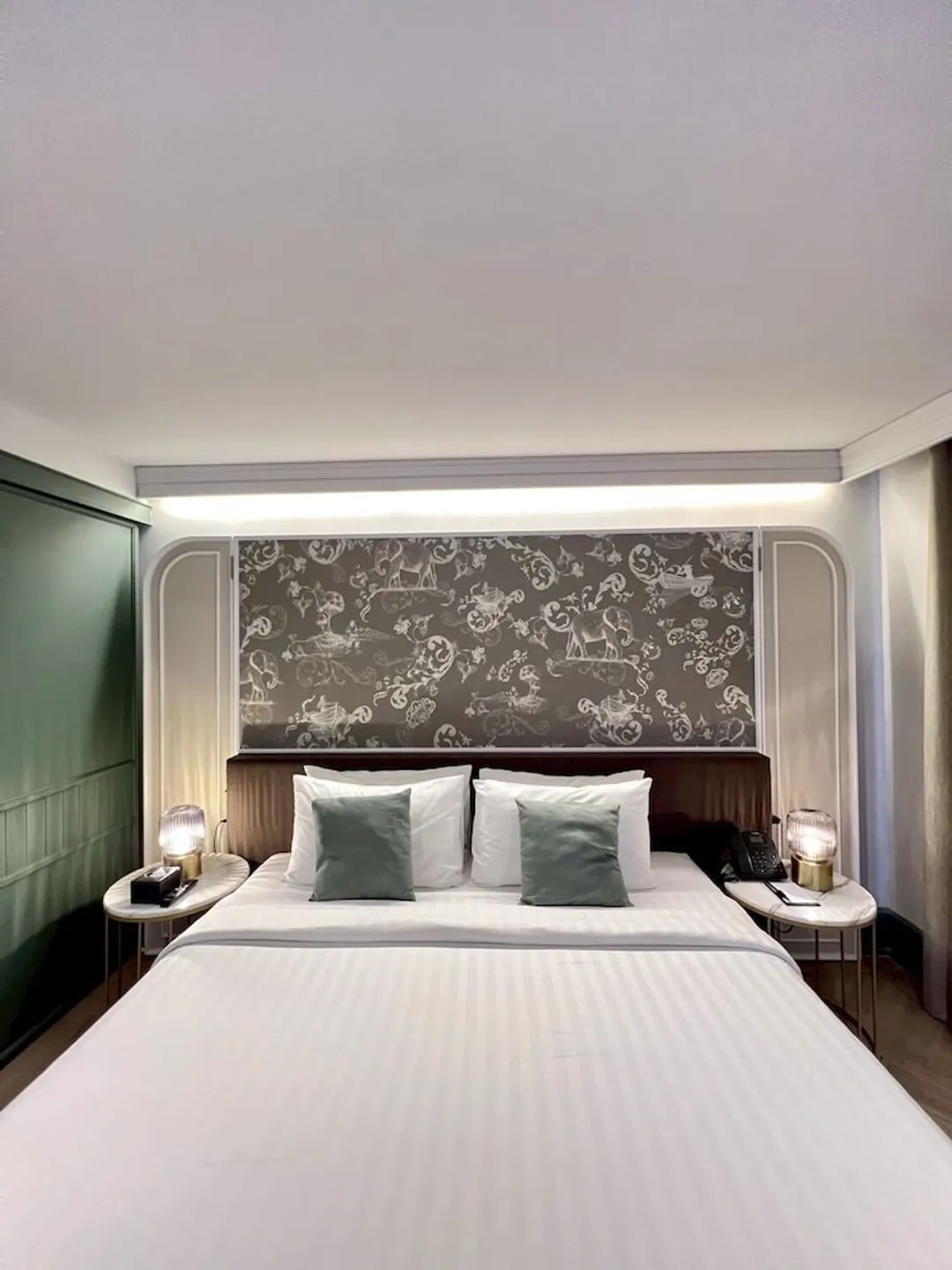 UHG의 쿼터 차오프라야-Two Bedroom River View King Suite-12