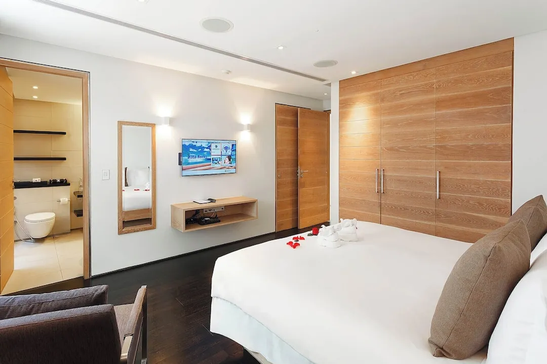 Kata Rocks-Two Bedroom Sky Pool Villa-5