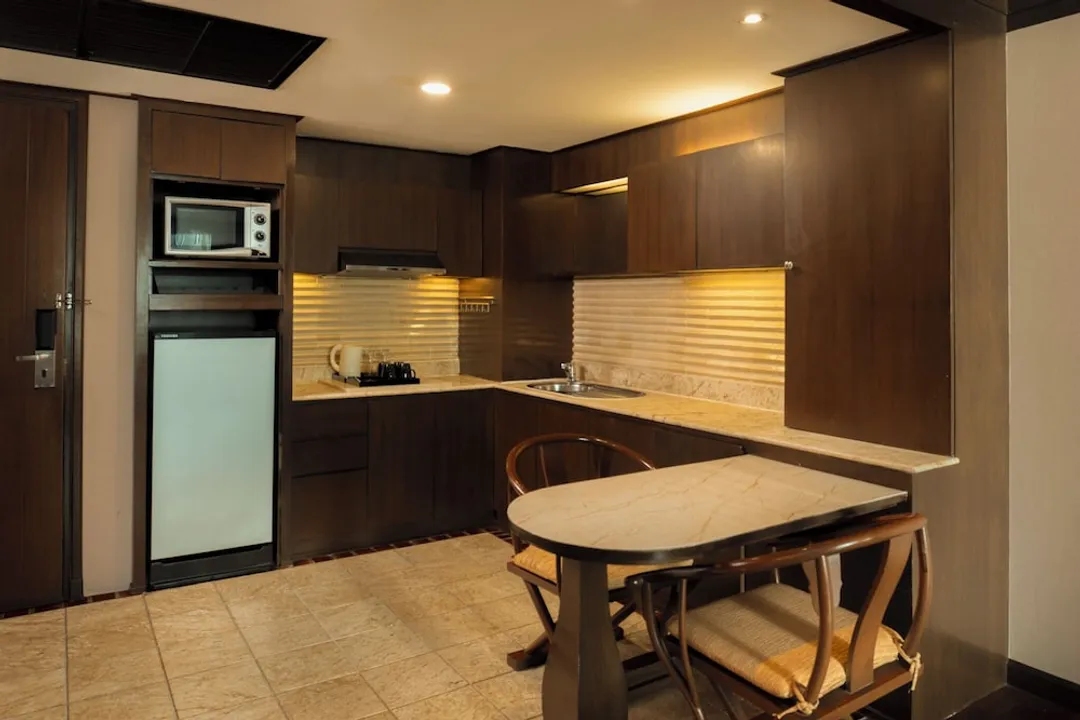 The Davis Bangkok Hotel-Davis Two-Bedrooms Suite (Main Wing)-7