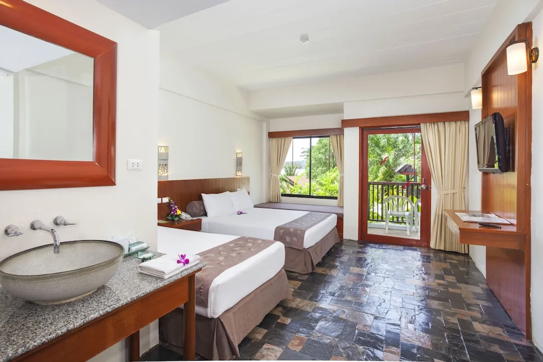 Karona Resort & Spa = 卡羅納度假村及水療中心-豪華客房, 泳池景-1