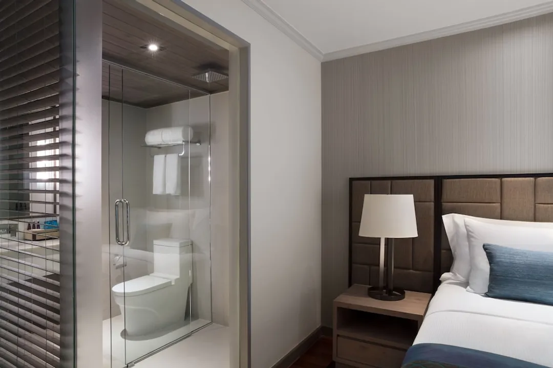 芭達雅阿維尼度假村-Deluxe Sea View Plus Room-2