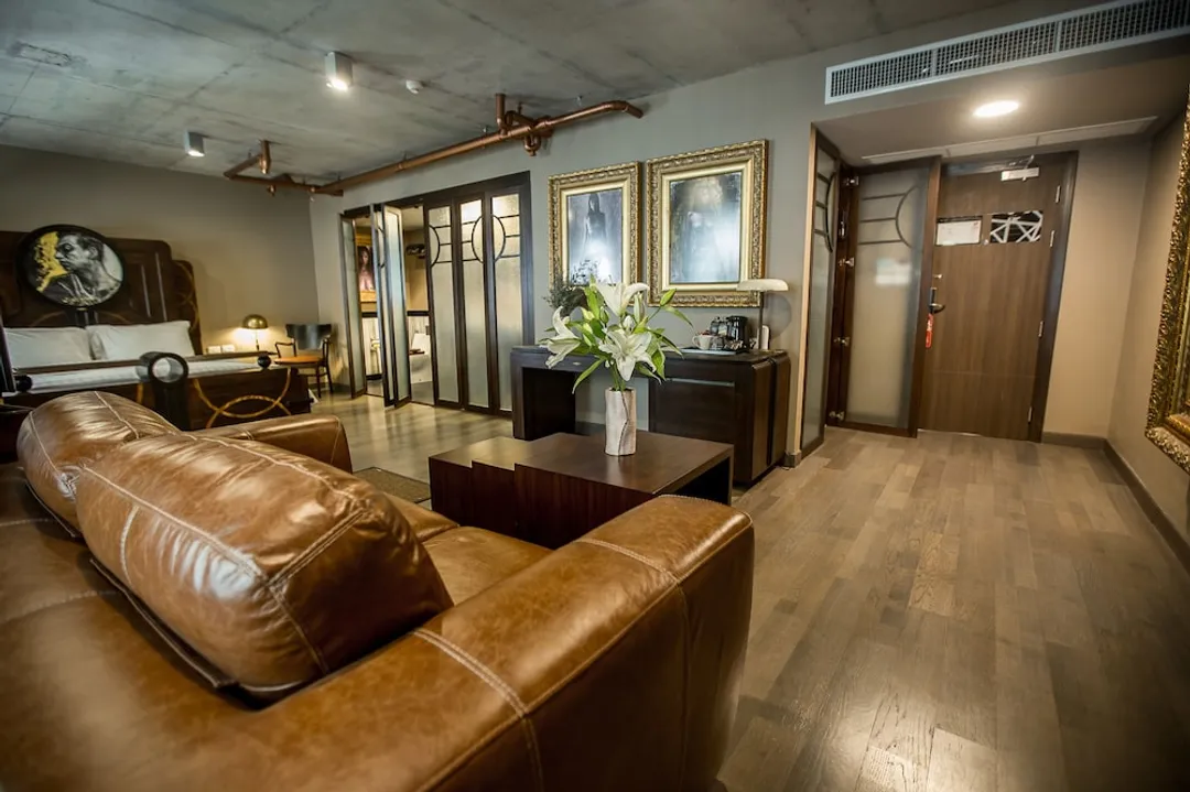 尼曼藝術邁畫廊飯店-President Artist Signature Suite-5
