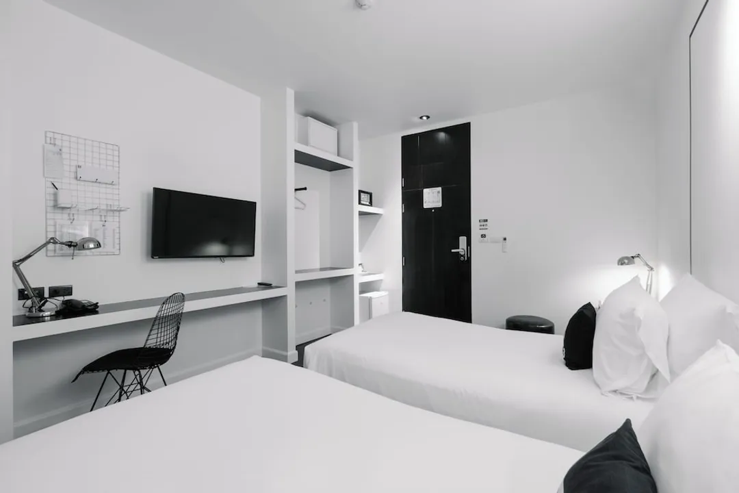 ブルー・モンキー・ハブ・アンド・ホテル・プーケット-Deluxe Twin with outside Bathtub - Free Co-Working space 24 hrs.-3