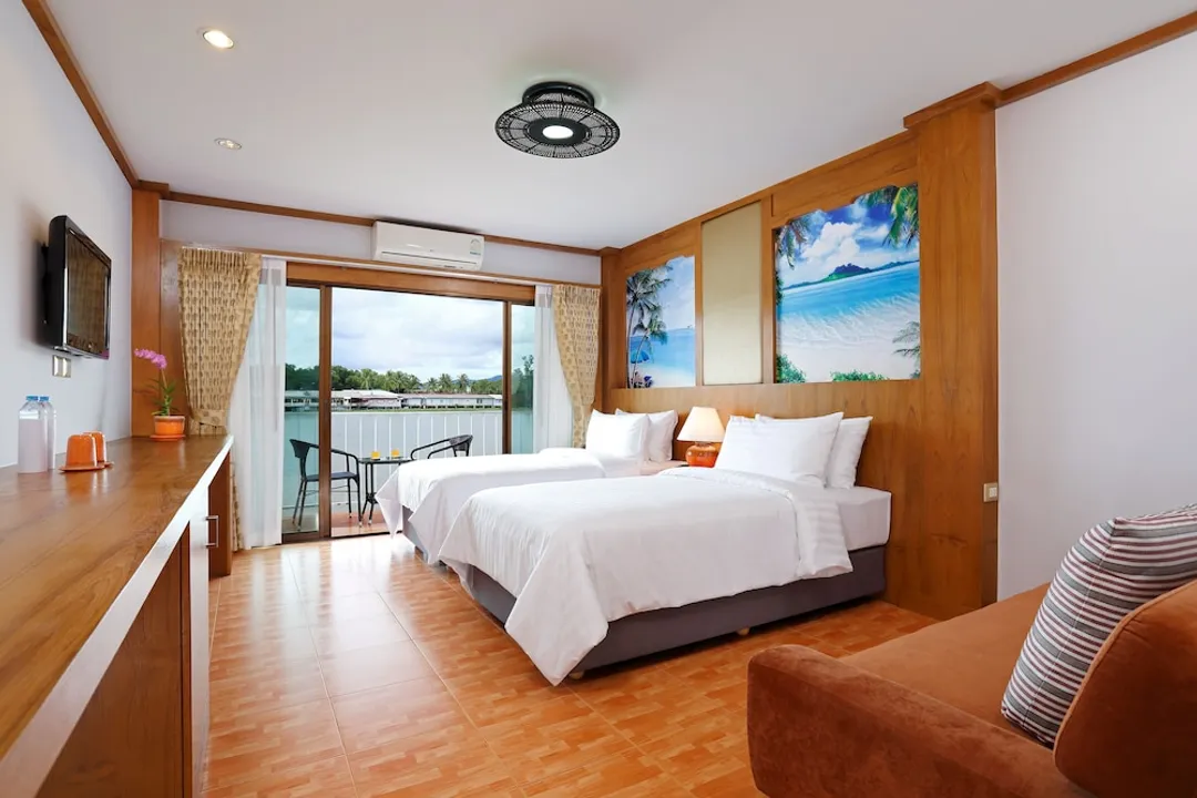 小屋渡假村-Deluxe Double or Twin Room with Lake View-1