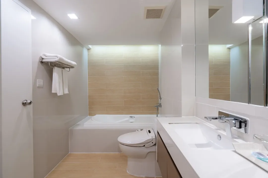Aster Hotel and Residence-Grand Corner Suite-20