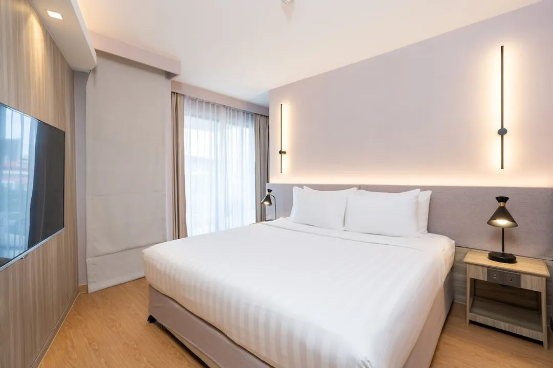 Aster Hotel and Residence-Grand Corner Suite-2