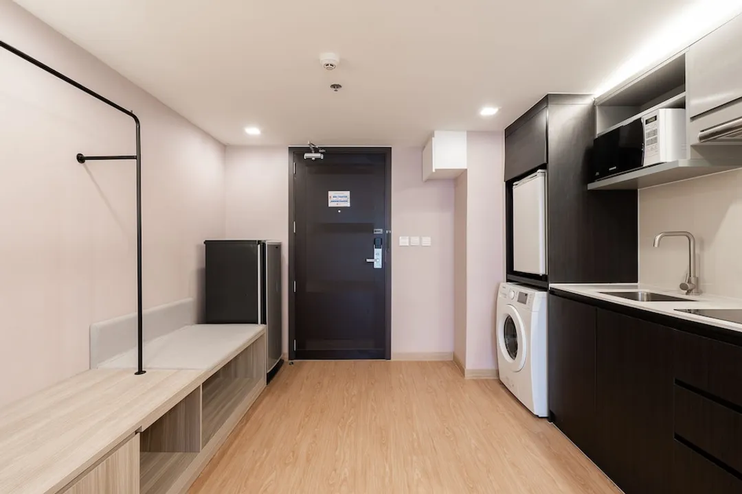 Aster Hotel and Residence-Grand Corner Suite-10