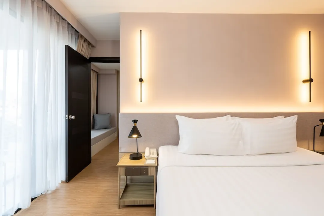 Aster Hotel and Residence-Grand Corner Suite-8