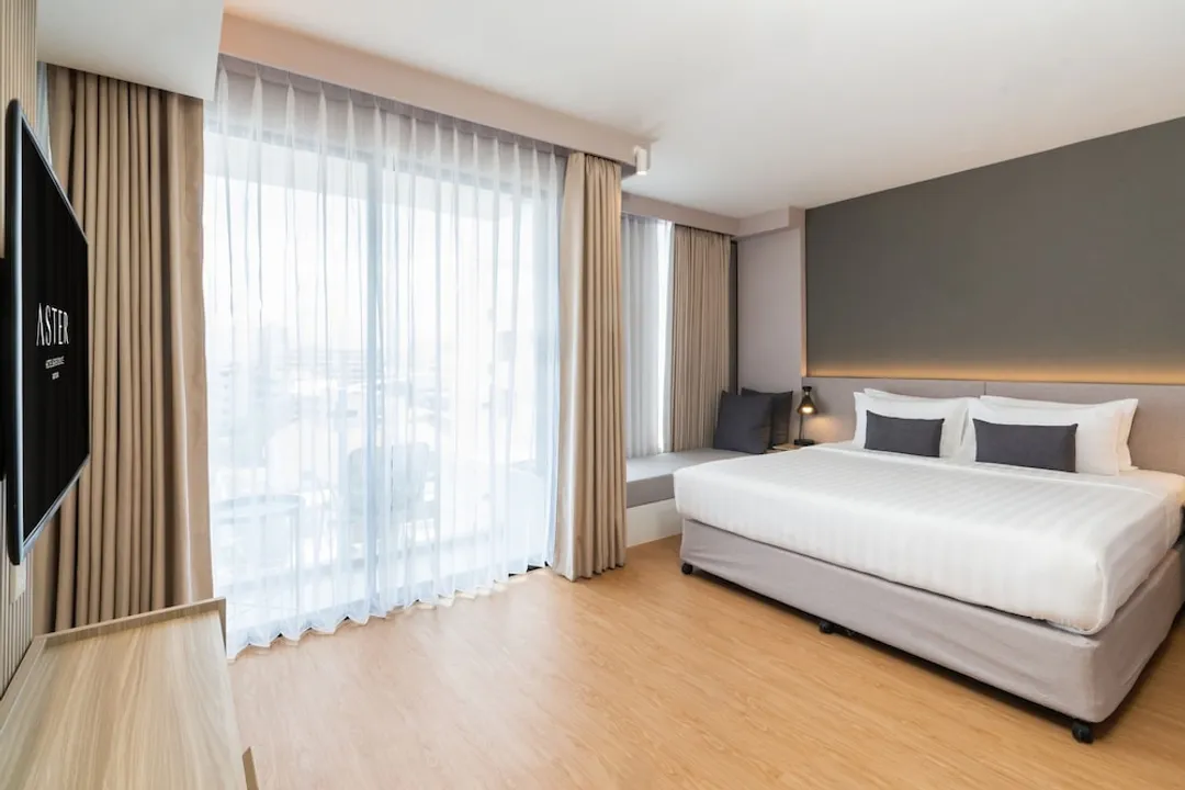 Aster Hotel and Residence-Grand Deluxe King-7