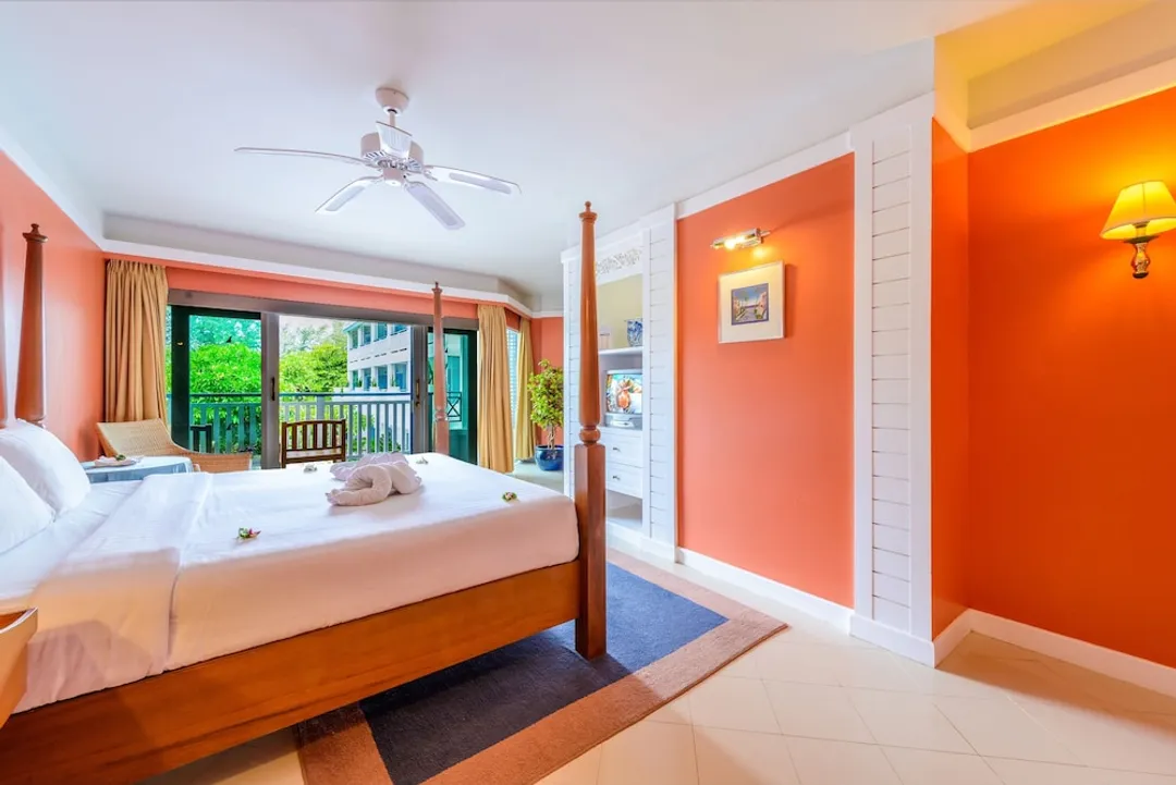 Andaman Seaview 酒店-豪華客房, 浴缸, 泳池景-7