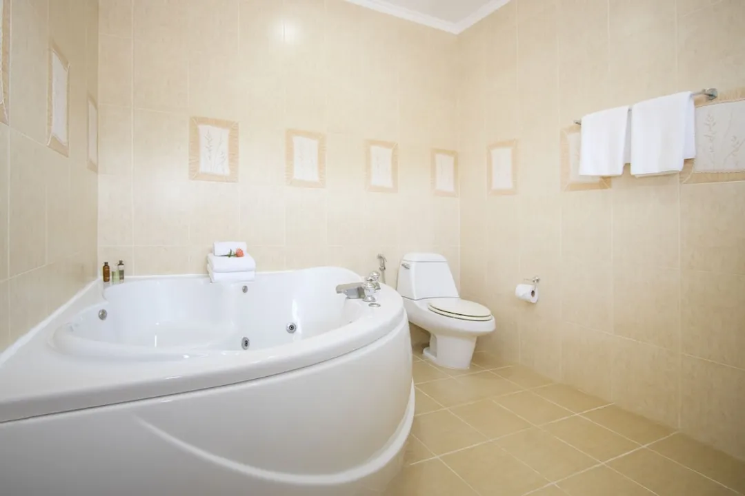 Avoca Pool Villas-8 Bedrooms Villa with 2 Private Pools and Hot Tub-6