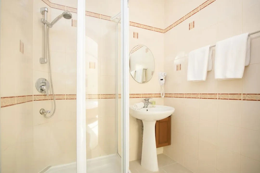 Avoca Pool Villas-8 Bedrooms Villa with 2 Private Pools and Hot Tub-5