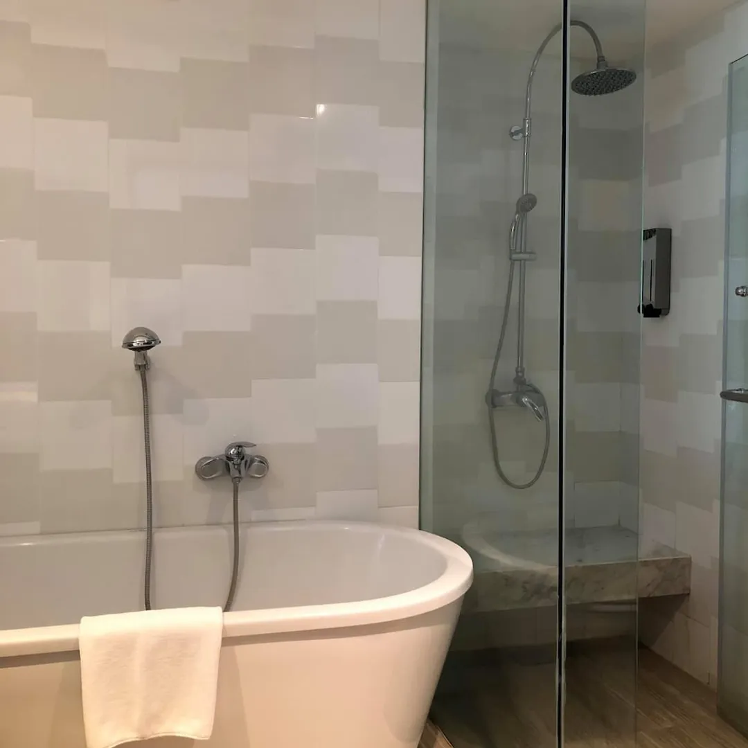 華欣羅麗哥渡假飯店-Mini Suite Pool Access Balcony Room-3