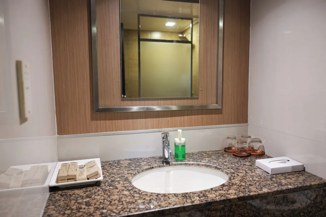 皇家河畔飯店 - SHA Extra Plus 認證-Superior Family Room (City View)-10