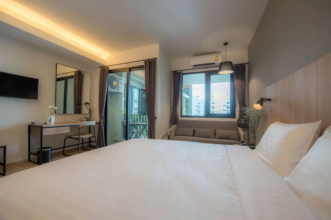 席娜卡琳米飯店-Pool Junior Room (Building A)-4