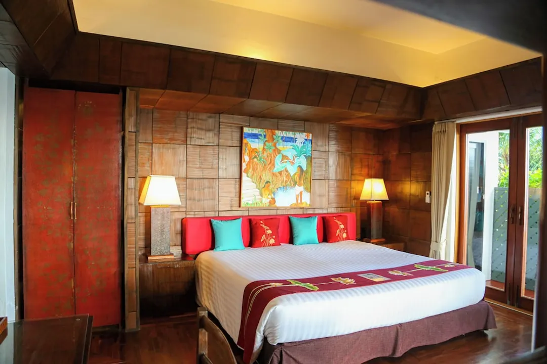 Mom Tri's Villa Royale-Suite, 1 Bedroom (Classic Wing Suite #5 Hong Haa)-3