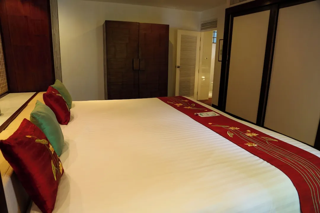 Mom Tri's Villa Royale-Ocean Wing Bourgogne-2