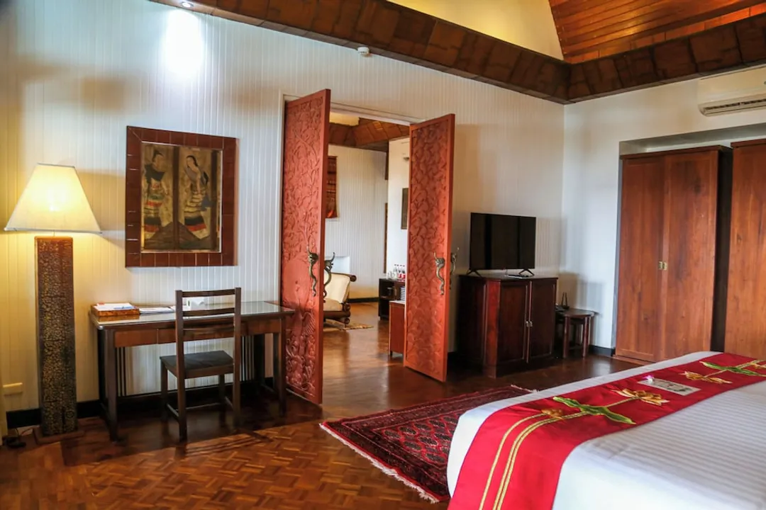 Mom Tri's Villa Royale-Classic Suite, 1 Bedroom (Classic Wing Suite #3 Hong Sam)-2