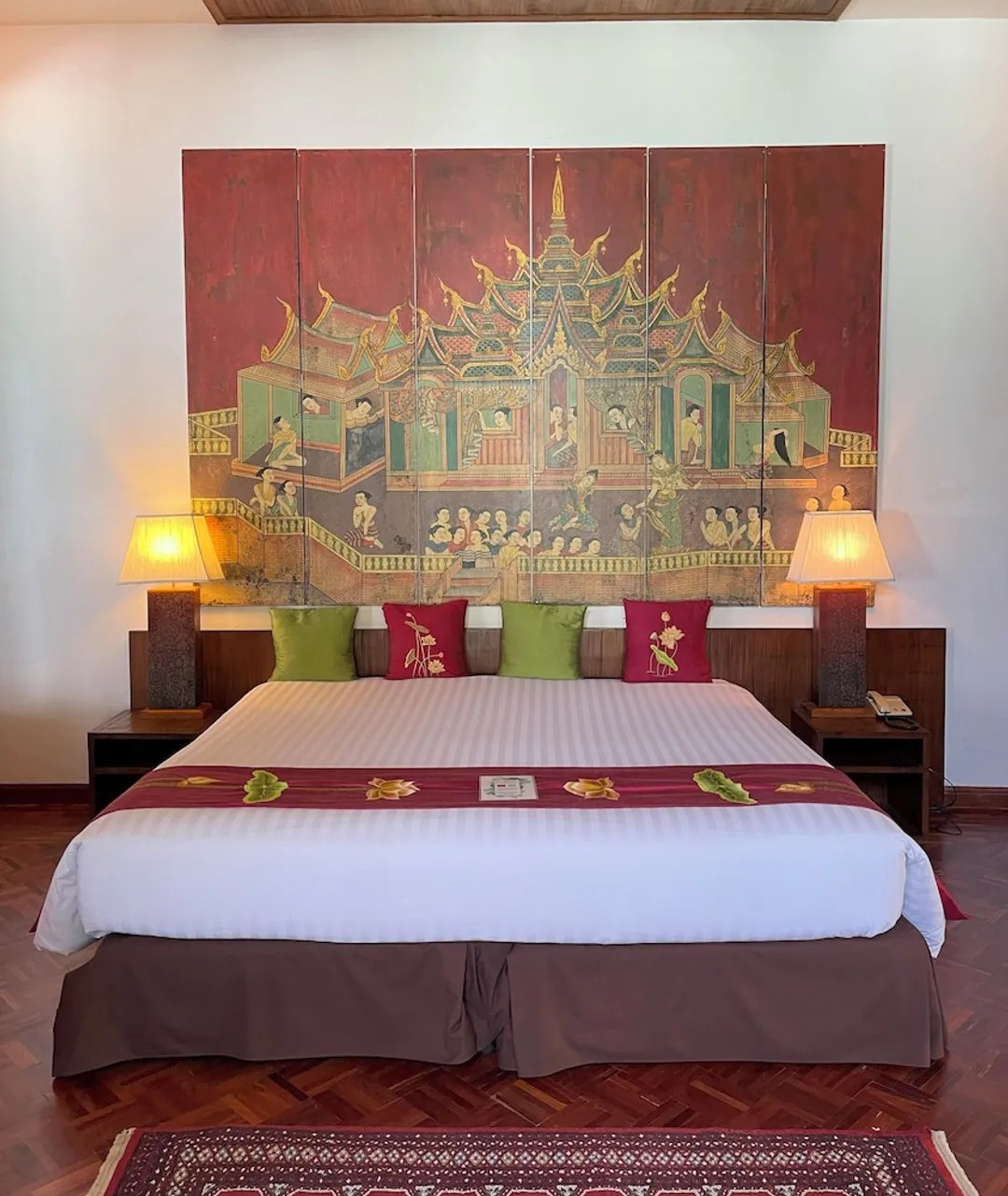 Mom Tri's Villa Royale-Classic Wing Suite #4 Hong See (1 Bedroom Suite)-6
