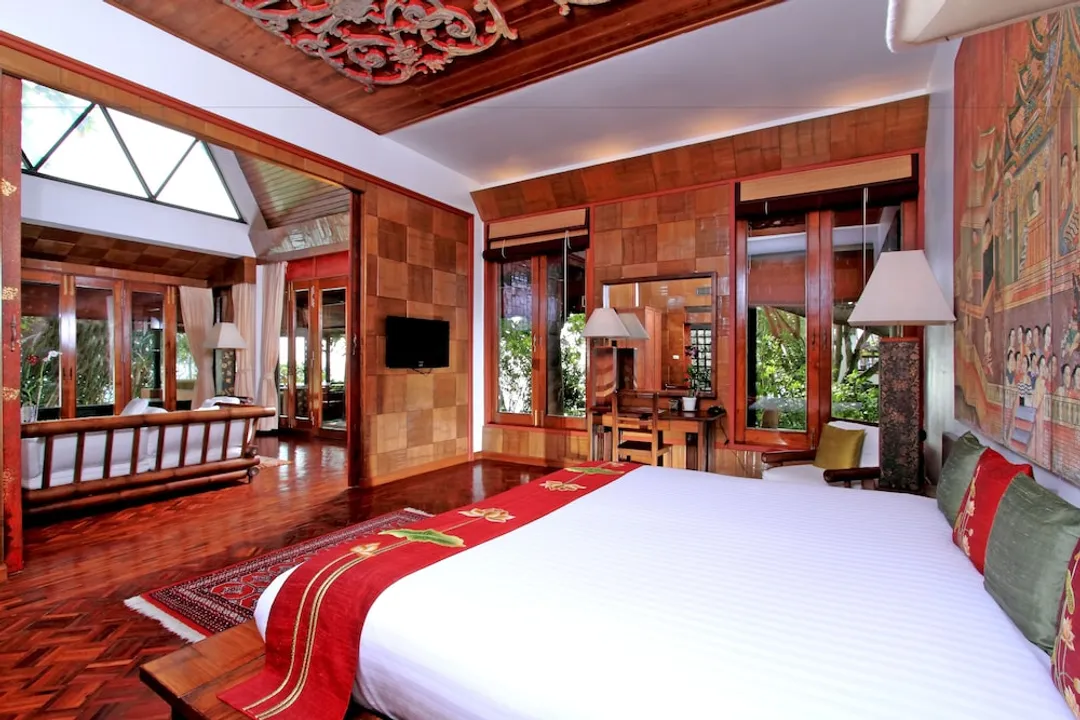 Mom Tri's Villa Royale-Classic Wing Suite #4 Hong See (1 Bedroom Suite)-1