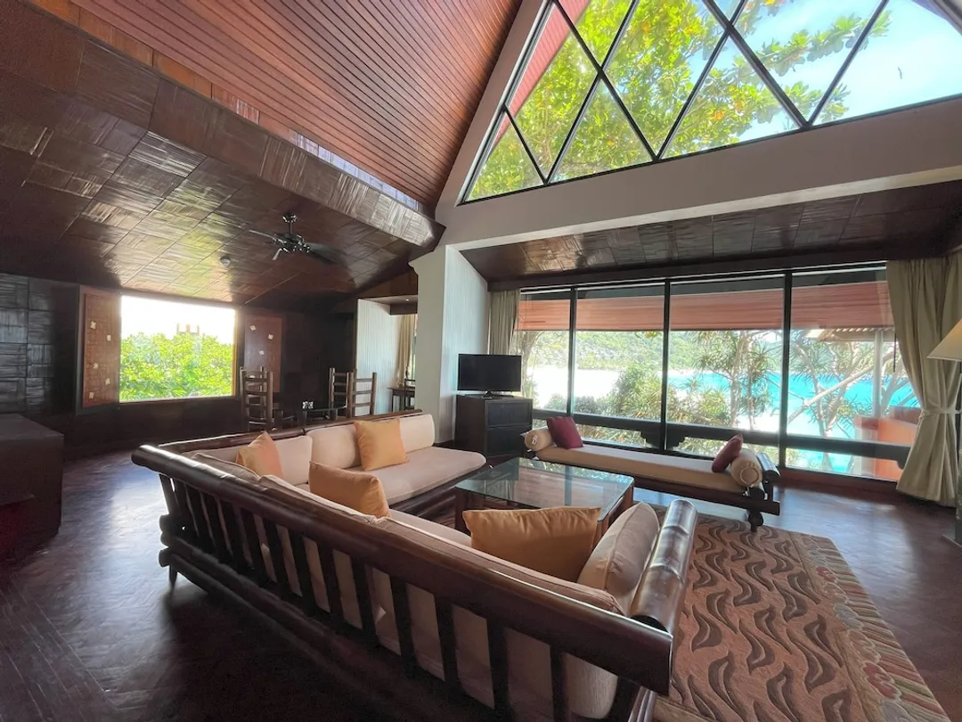 Mom Tri's Villa Royale-Classic Wing Suite #4 Hong See (1 Bedroom Suite)-7