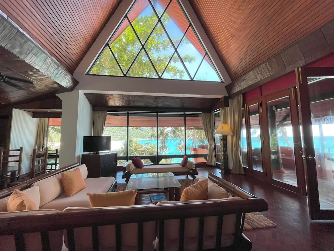 Mom Tri's Villa Royale-Classic Wing Suite #4 Hong See (1 Bedroom Suite)-10